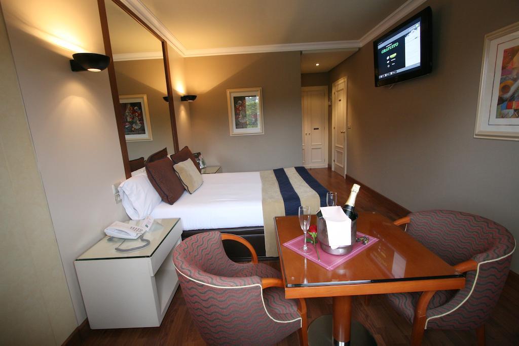 Motel Aeropuerto Vigo Zimmer foto